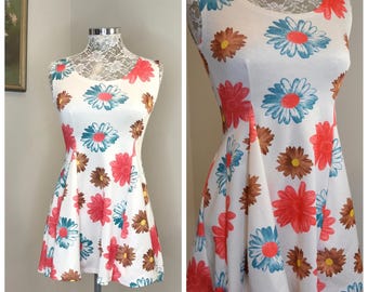 90er Jahre Babydoll Kleid Bold Flowers Ärmellos Mini - XS Sm 64cm Taille