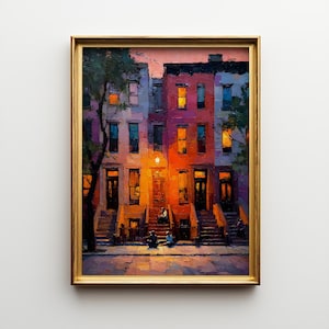 Puede incluir: Pintura enmarcada que representa una escena callejera al anochecer. La obra presenta una hilera de casas adosadas coloridas con ventanas y puertas iluminadas. La pintura tiene una paleta de colores cálidos con tonos de naranja, rosa y morado, y está enmarcada en un marco dorado.