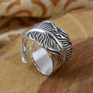 Sterling Silver Feather Wrap Ring – Adjustable Boho Nature-Inspired Jewelry