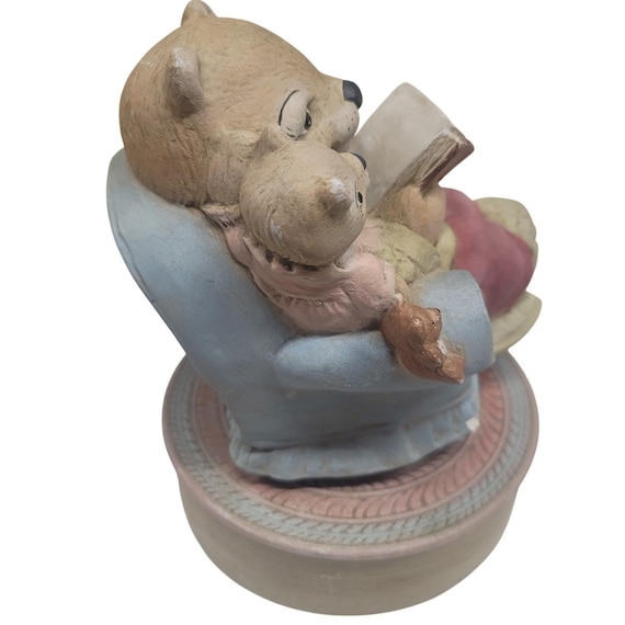 Vintage Bear Family Reading Armchair Music Box Japan 1985 Ceramic
