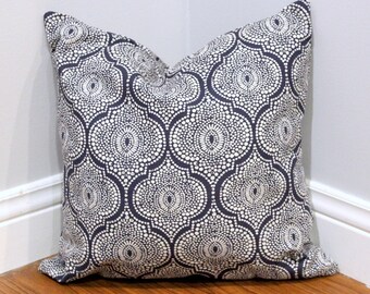 Pillow Cover with Quatrefoil Print in Navy and White