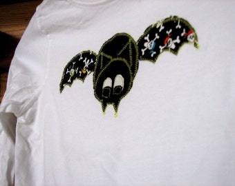 Pirate Bat Applique Long Sleeve White T-Shirt (2T)