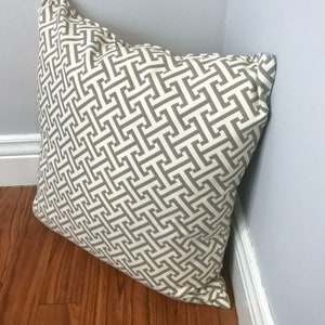 Gray and White Geometric Print Pillow Cover image 1