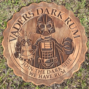 Star Wars Tiki Bar Holzschnitzkunst - Rund 24x24 Wandschild