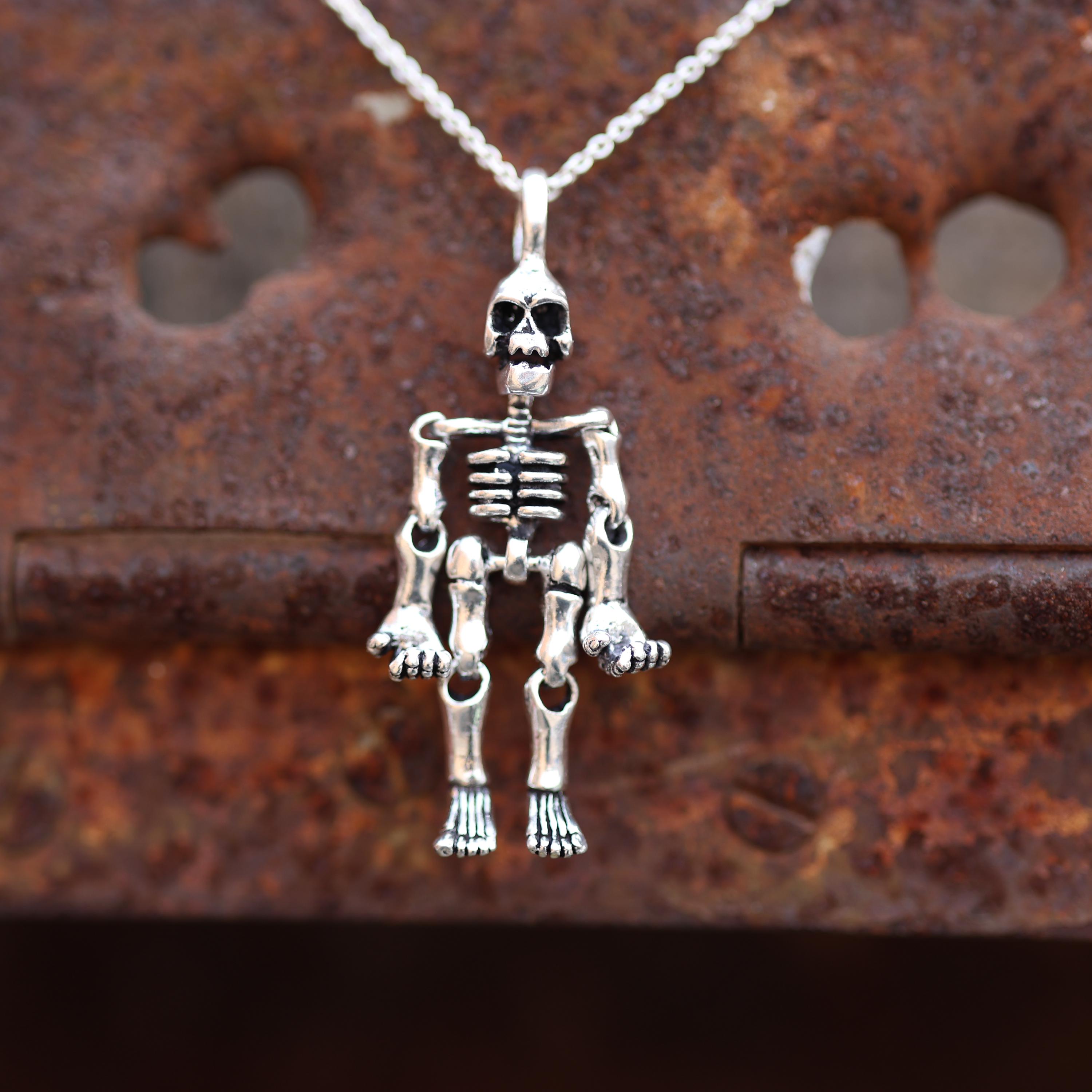Ciondolo con teschio di captivà placcato in argento Collana da motociclista punk rock da uomo Accessorio di gioielli gotici di Halloween  36
