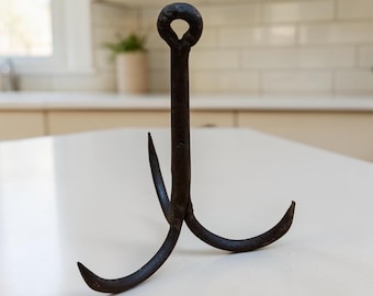 Antique Hand Forged Iron Drying Hook for Hanging: Modern Farmhouse Kitchen Decor