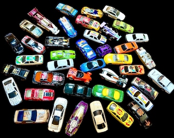 Vintage Lot of 40 Metal Diecast Miniature Toy Race Cars and Sedans: Hot Wheels, Majorette, Maisto, and more