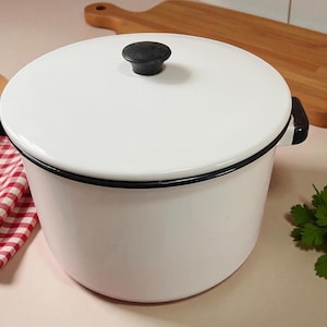 Vintage geëmailleerde voorraadpot met deksel: witte en zwarte rand, boerderijdecor