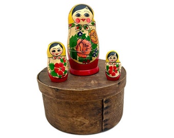 Matryoshka Wooden Nesting Dolls, Vintage Set of 3 Made in Russia