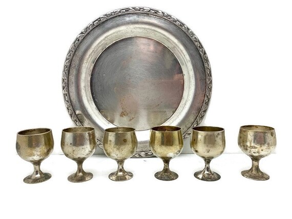 Set of 6 Silver Plate Cordial Liqueur Shot Stem Goblet Glasses Tray Grape Leaves Pattern Vintage