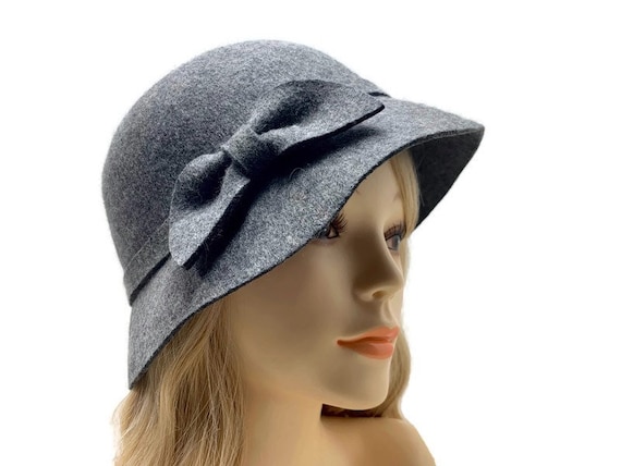 Gray Wool Felt Cloche, Vintage Bucket Hat - image 1