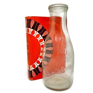 Glass Milk Bottle, Vintage Gem City Dairy, Baraboo Wisconsin, 1944, Rare Glass Patent Applied For Collectible