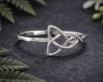 Celtic Knot Ring Sterling Silver | Triquetra Ring | Celtic Trinity Knot Jewelry | Minimalist Celtic Ring | Irish Jewelry Gift for Her