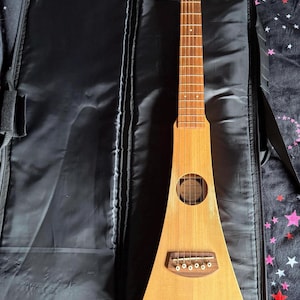 状態良好　マーチン　バックパッカーギター　トラベルギター　ストラップ　ケース 状態良好 マーチン バックパッカーギター トラベルギター