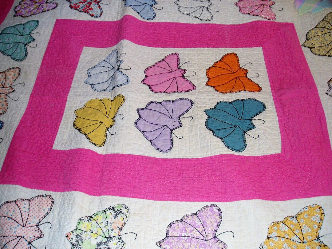 Handsewn Butterfly Quilt Pink and White - Etsy