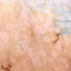 Hoffman Fabrics 839-112 DAWN, Bali Mottles Batik, 1/2 Yard, By The Half Yard