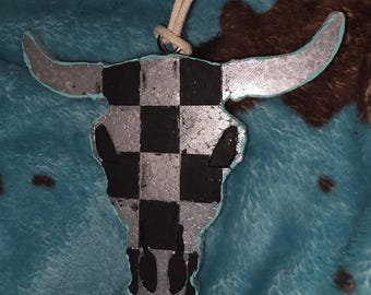 Checkered Bull Skull Freshie