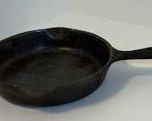Stamped Wagner 6-1 2 in cast iron skillet 7 1890 s