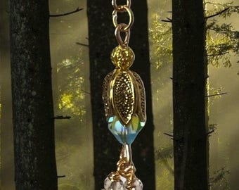 Green, yellow  and golden tone hardware earrings. Handmade