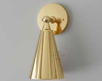 Moderne Wandleuchte aus massivem Messing - Leuchte im Vintage-Stil