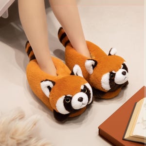 Pantuflas de zorro y panda rojo, pantuflas de peluche con diseños de animales para mujer, cómodas y esponjosas para usar en interiores en invierno, regalo kawaii, pantuflas kawaii