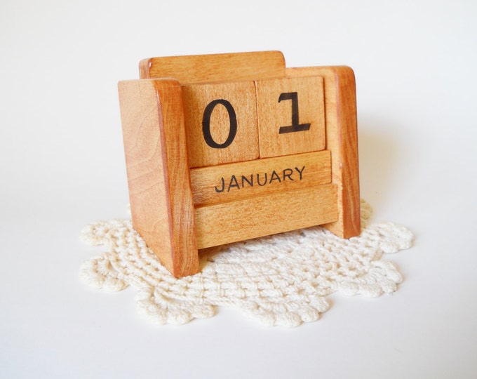 Perpetual Desk Calendar, Wooden Block, Desk Calendar, Colonial Maple Etsy