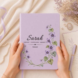 Anpassad födelsedagbok med blomstermotiv, present till födelsemånad, blomsterminne, vegansk läderdagbok, present till dotter, födelsedagsminnespresent