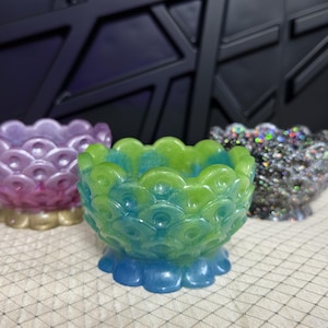 Mermaid Scale Resin Trinket Bowl, Ring Dish Jewelry Holder, Color-Shift | Mother's Day Gift