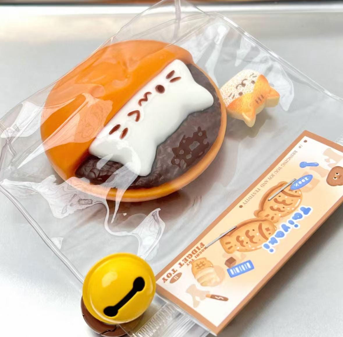 かわいいベーカリーのスクイーズおもちゃ - 猫パン、クロワッサン