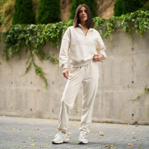 Cozy Outfit Two-Piece Set: Sweatshirt and Joggers  | Warm Sport Cotton Loungewear | Casual Streetwear Costume | Warm Outfit | Women Hoodie