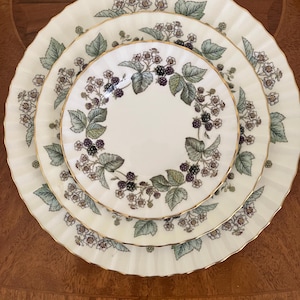 Worcester Lavinia - Etsy