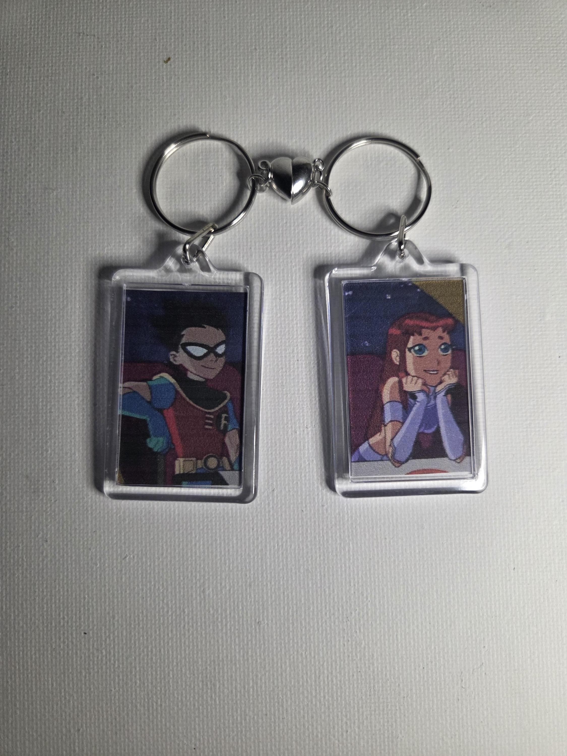 Starfire and Robin Keychain Set - Etsy