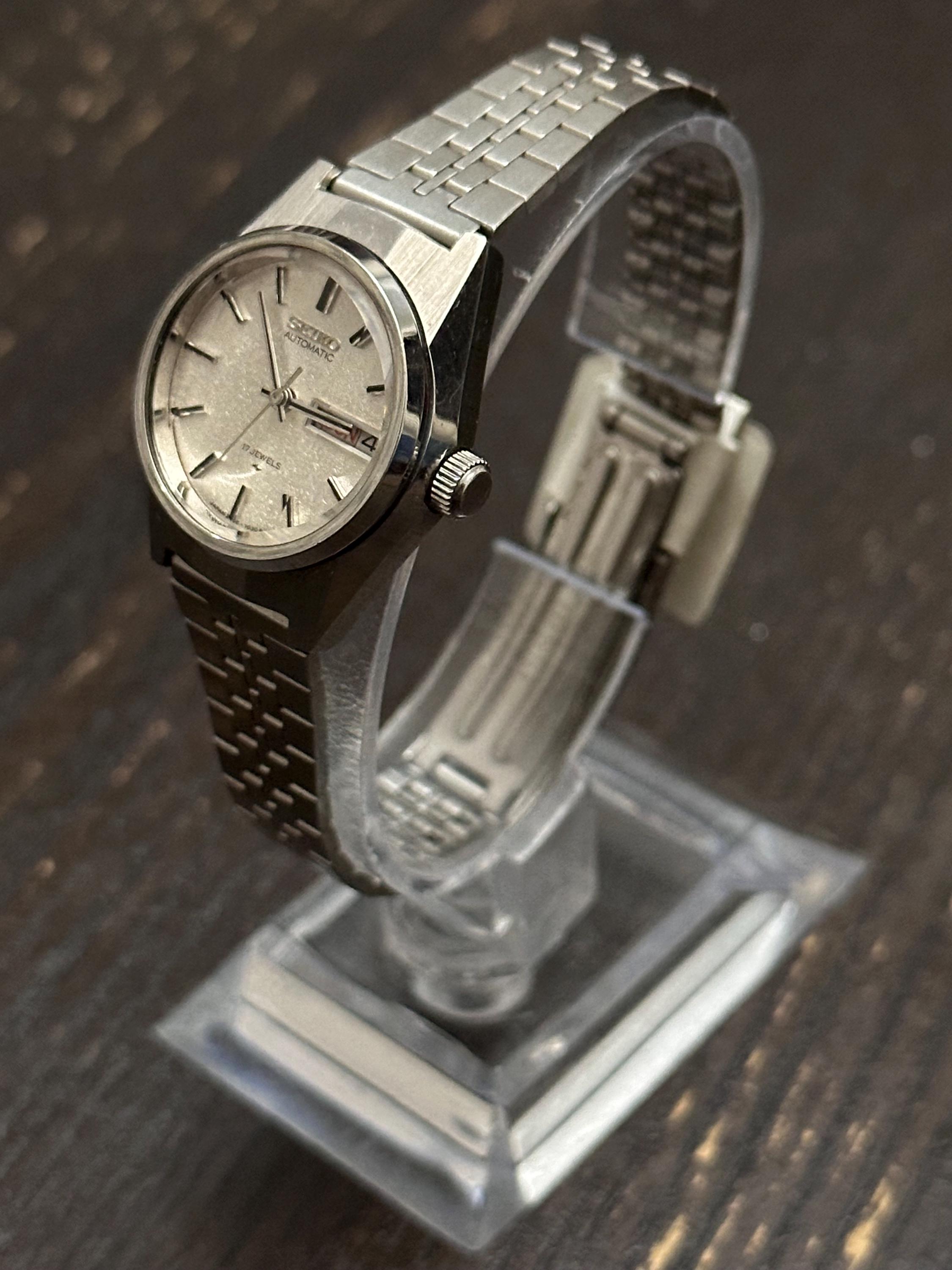 1976 Seiko Automatic Silver Dial Watch – Vintage Day-date 