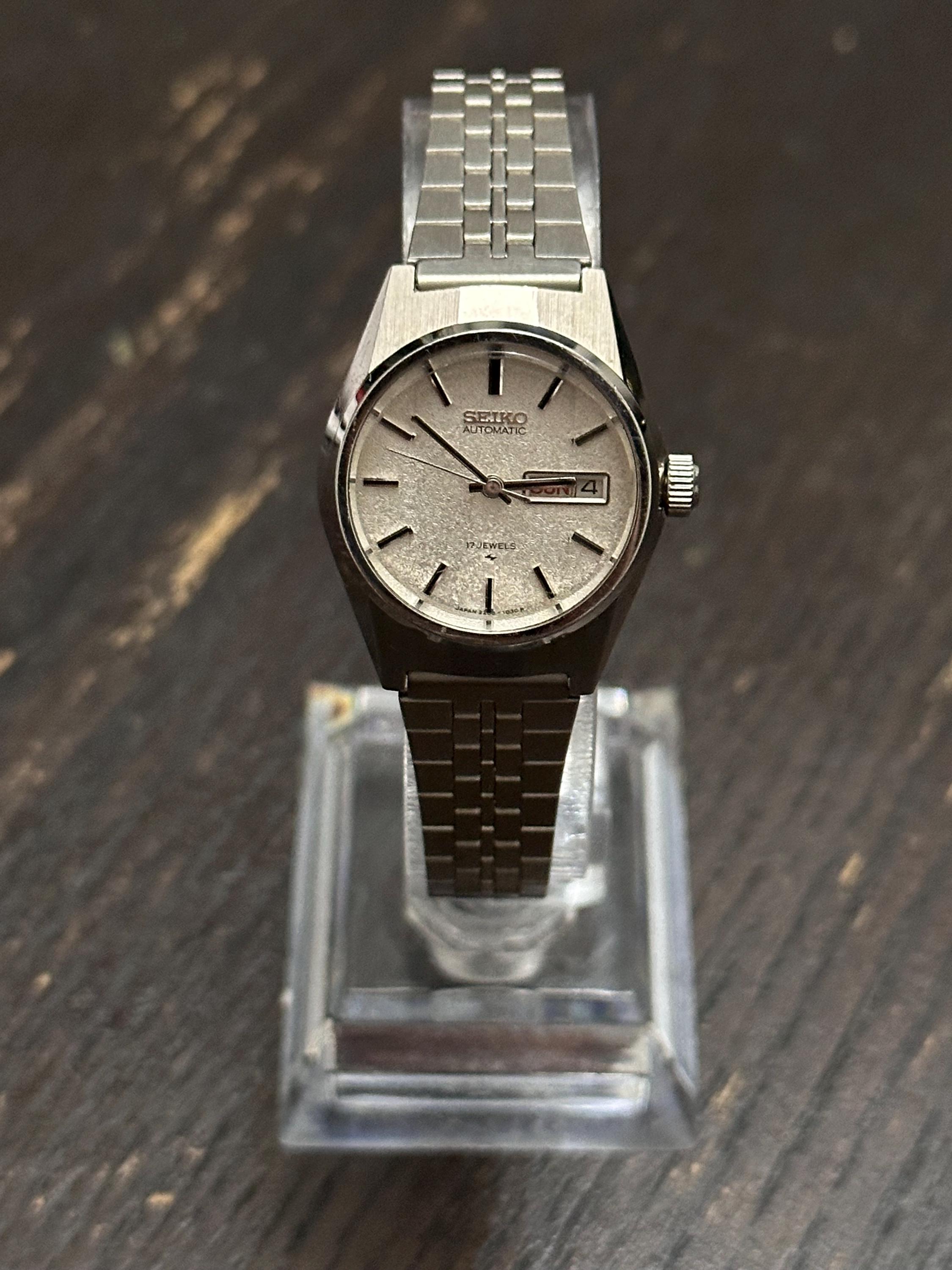 1976 Seiko Automatic Silver Dial Watch – Vintage Day-date 