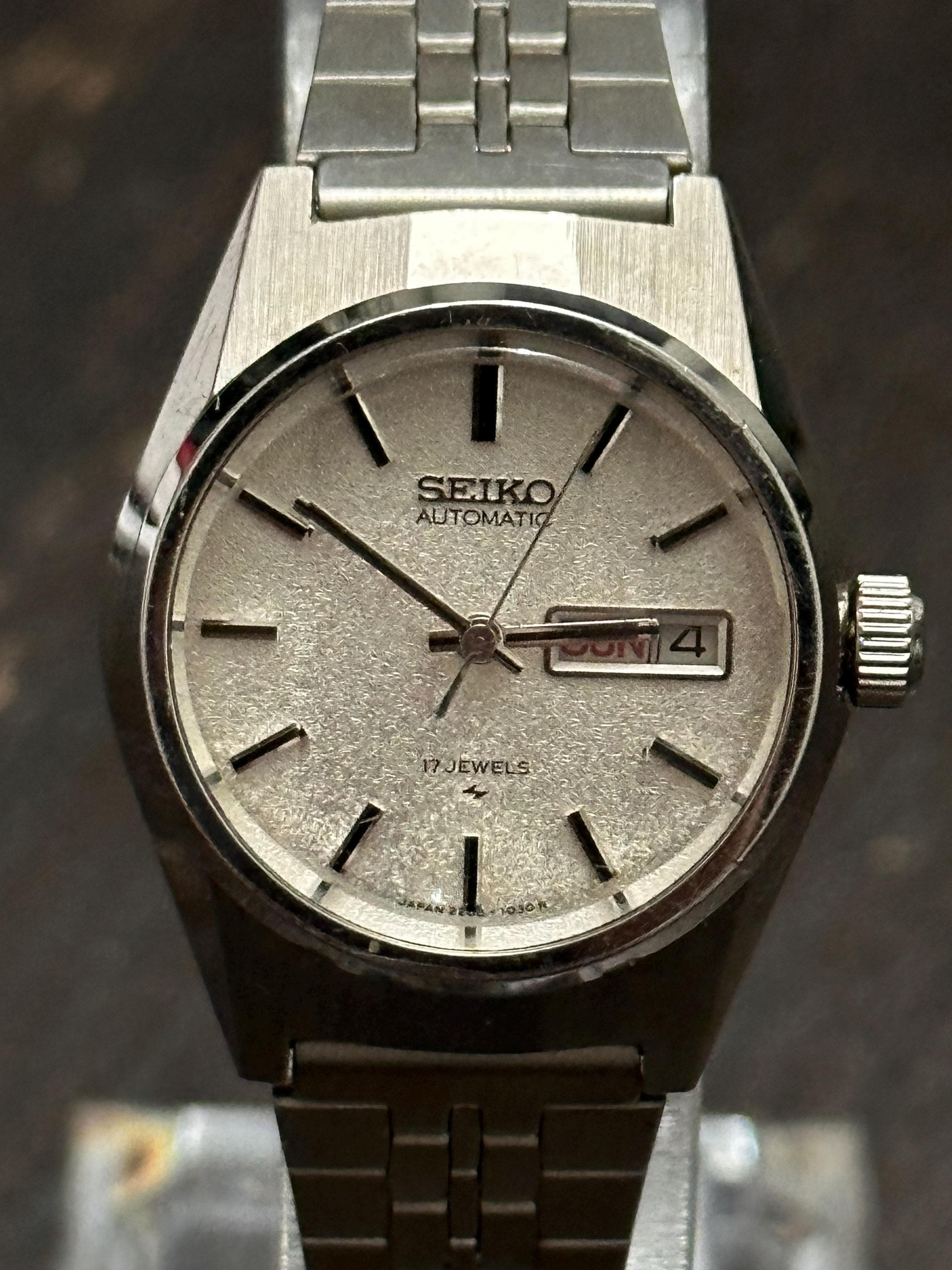 1976 Seiko Automatic Silver Dial Watch – Vintage Day-date 