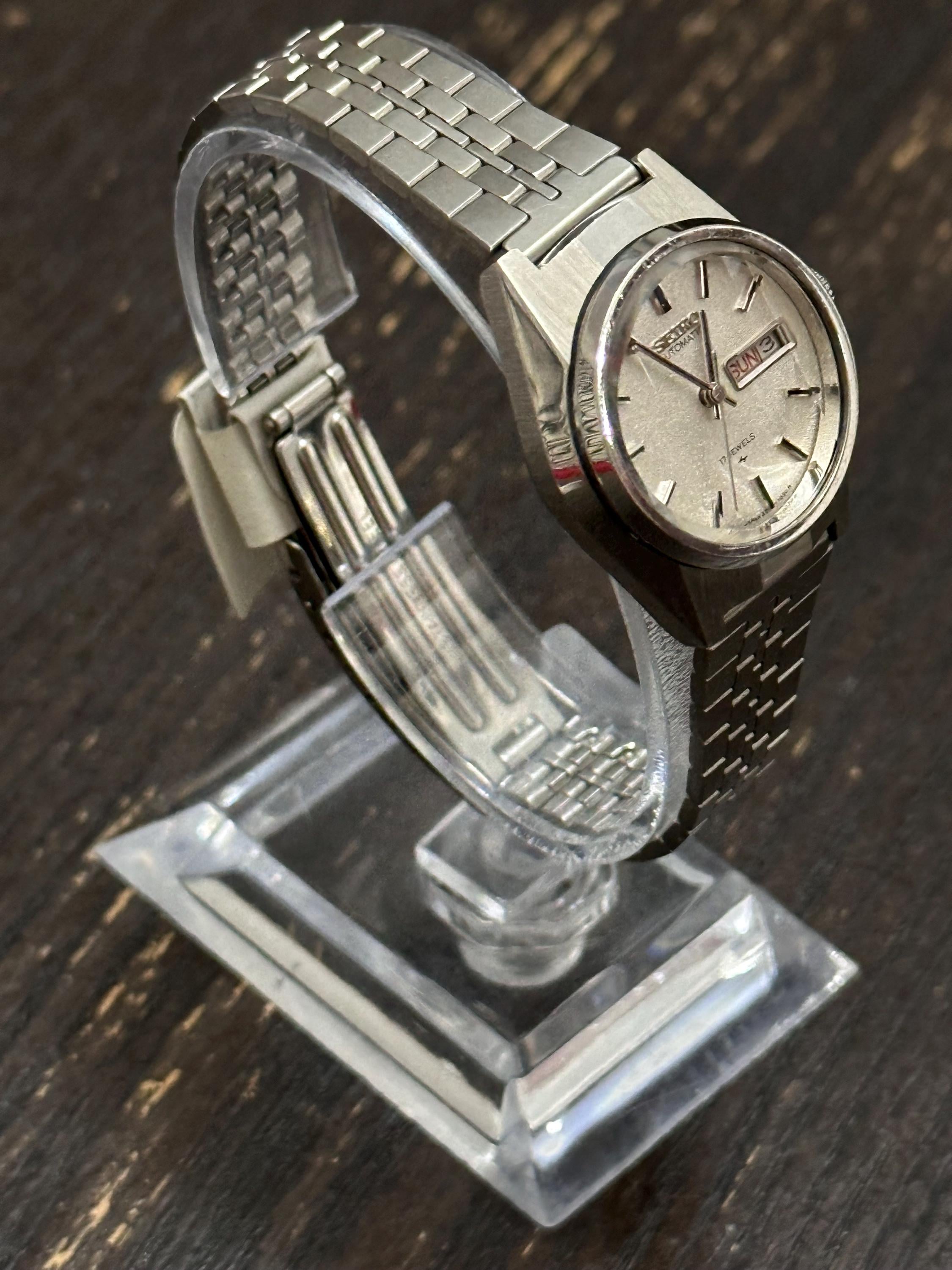 1976 Seiko Automatic Silver Dial Watch – Vintage Day-date 