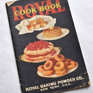 Royal Baking Powder Cook Book - 1925