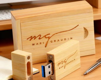 Personalized Wood USB Drive with Box | Engraved Wedding Keepsake