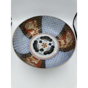 Antique Japanese Meiji Period (1868-1912) Imari Porcelain Bowl