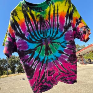 Tie-Dye T-shirt! Size Large