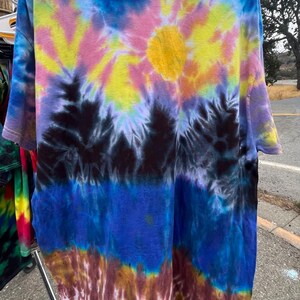 Mountain Scenery Tie-Dye T-Shirt! Size XL