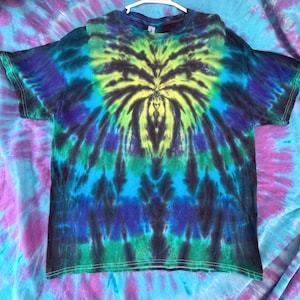 Tie-Dye T-Shirt! Size XL