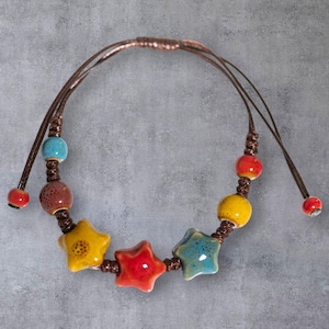 Bracelet étoiles en perles colorées | Bijoux macramé réglables | Cadeau fait main unisexe