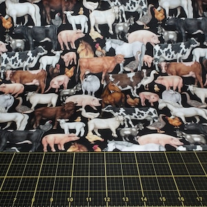 Tessuti QT. Fattoria di campagna. Packed Animals Black - Tessuto agricolo neutro a basso volume