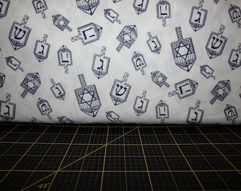 Riley Blake. Festival Of Lights. Dreidel Toss White