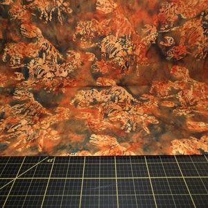 Banyan Batik. Dinosaurus. Fossilized Brown BATIK