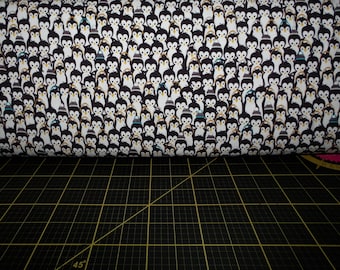 Stof Denmark. Avalana Penguins White KNIT 58/60 wide