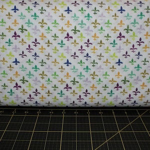 Dear Stella. Mardi Gras. Fleur De Lis White