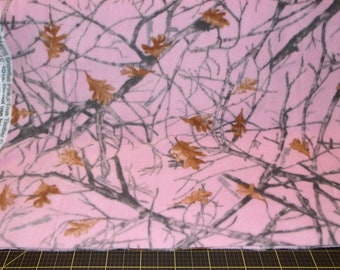 Springs Creativo. True Timber Pink FLEECE - 58/60 pulgadas de ancho