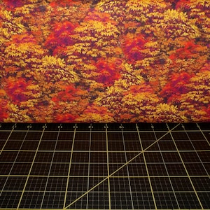 QT Fabrics. Brookside Lodge. Leaves Amber